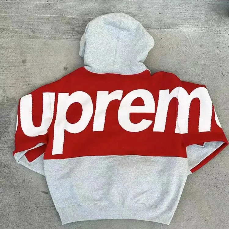 Szaro-czerwona bluza z kapturem Supreme Box Logo pokazana od tyłu