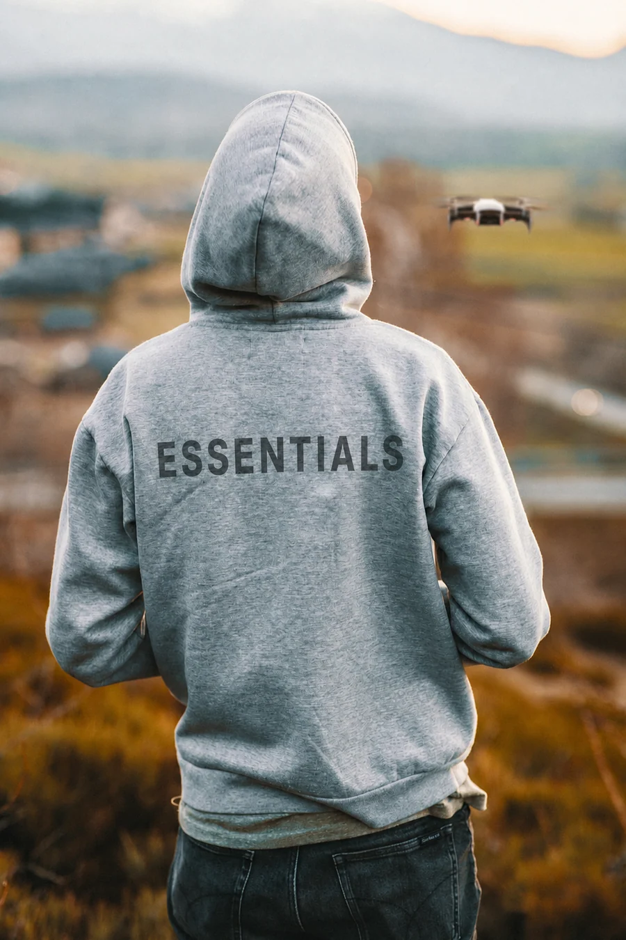 Bluza Essentials jako przykład produktu do samodzielnego sprawdzenia